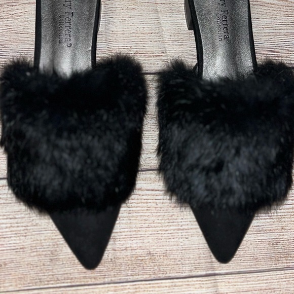 Like New Henry Ferrera faux fur slip on pointed Toe shoes / Mules - Picture 4 of 8